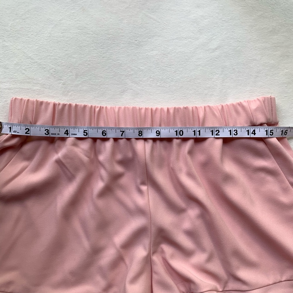 NWOT light Pink Ruffle Shorts - Picture 4 of 5
